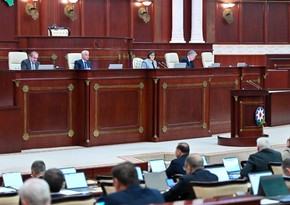 Милли Меджлис проводит очередное заседание весенней сессии